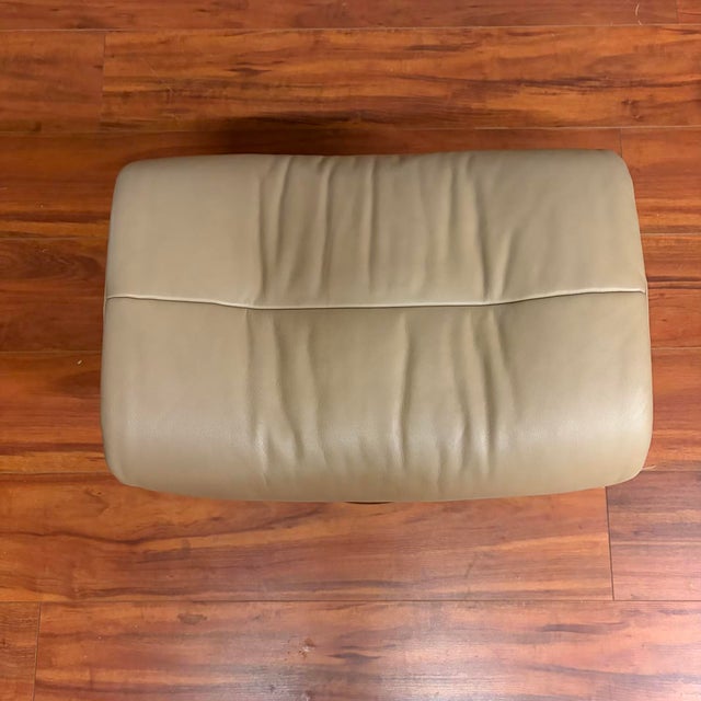 Ekornes Stressless Leather Ottoman For Sale In Seattle - Image 6 of 9