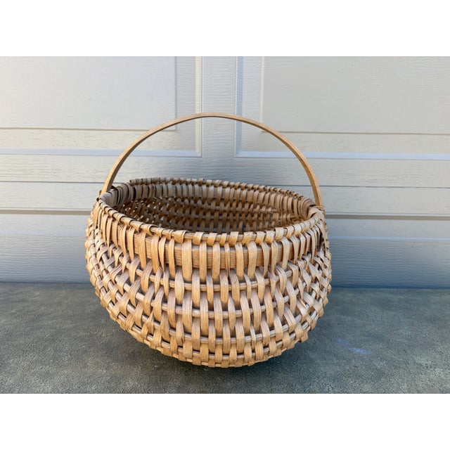 Late 19th Century American Oak Splint Basket With Bentwood Handle For Sale - Image 9 of 10
