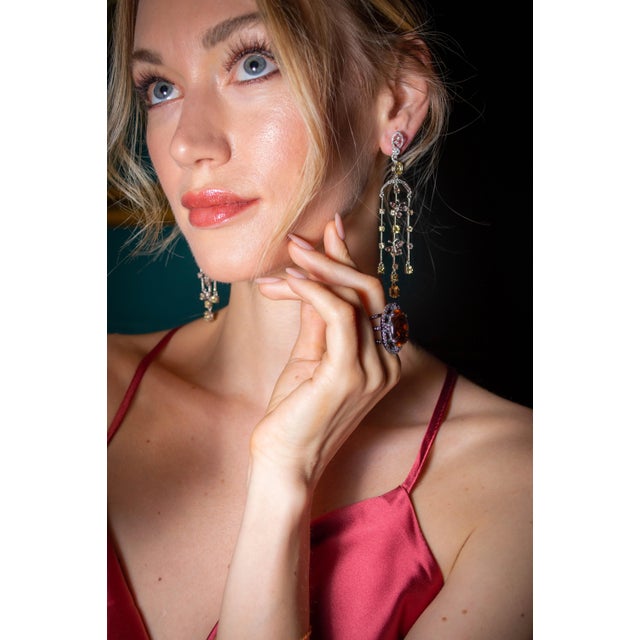 Contemporary 18 Carat Golden Scotch Natural Tourmaline Cocktail Ring, Size 7 For Sale - Image 3 of 10