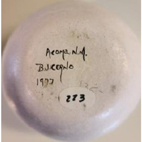 Vintage, Native American Acoma Pueblo Seed Jar With Mimbres Figures Signed by Husband/Wife Team: Cerno For Sale In Miami - Image 6 of 6