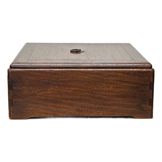 Oriental Plain Surface Brown Natural Wood Small Square Accent Box For Sale