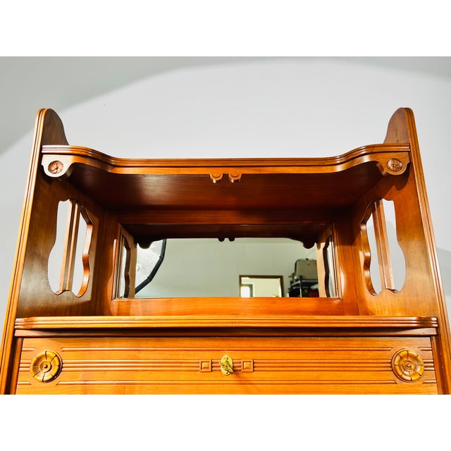 Style & Period Original Art Nouveau (c. 1900–1910) This high-quality cabinet comes from the Nic. Eckel furniture factory...