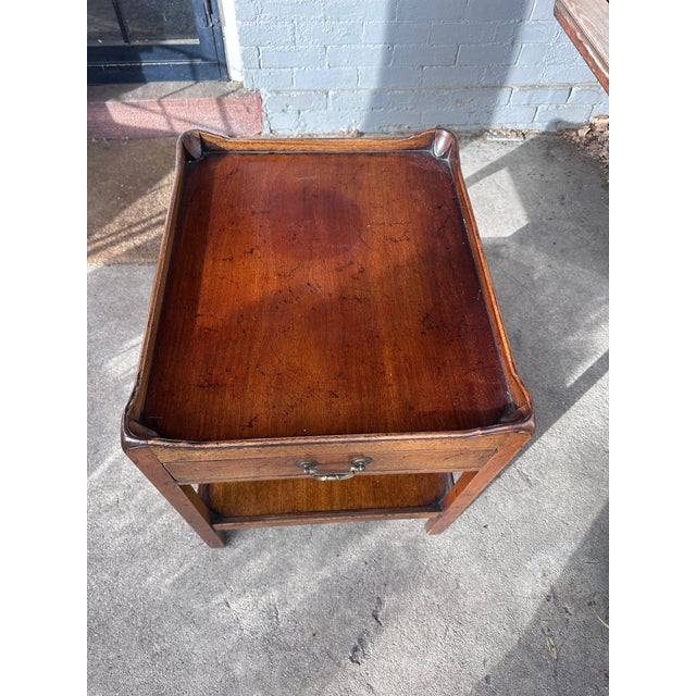 1970s Vintage English Mahogany End Table by Caledonian Inc For Sale - Image 11 of 18