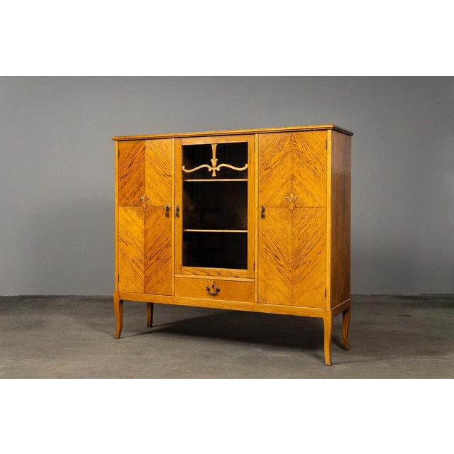 Early 20th Century Art Nouveau Bookcase For Sale - Image 4 of 18