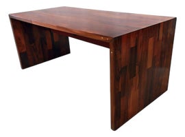 Example of Jacaranda Desks