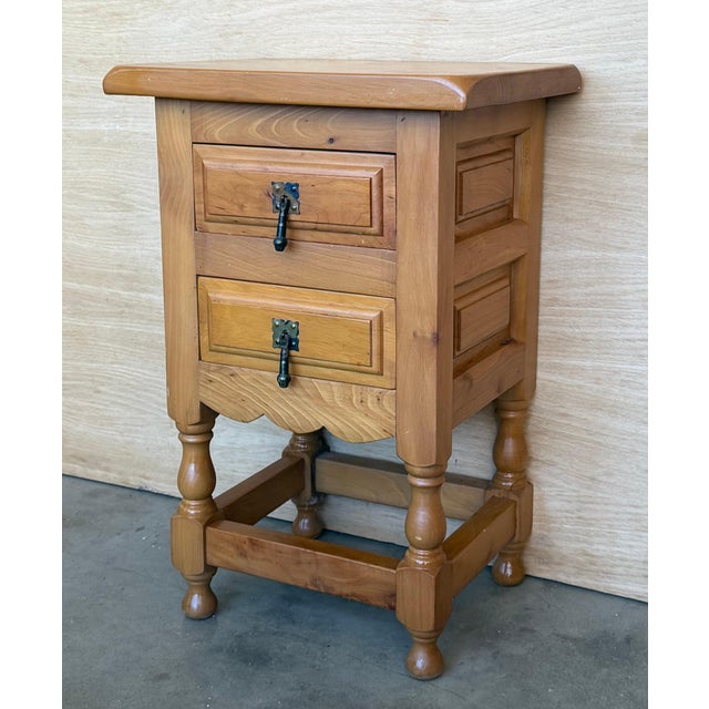 Brutalist Mid 20th Century Pair of Spanish Honey Tone Narrow Nightstands with two drawers For Sale - Image 3 of 18