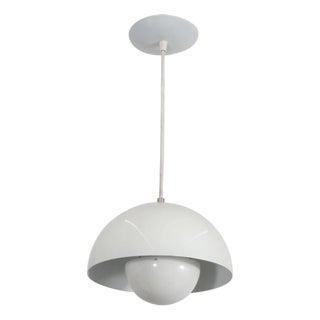 White enameled metal space age pendant light For Sale