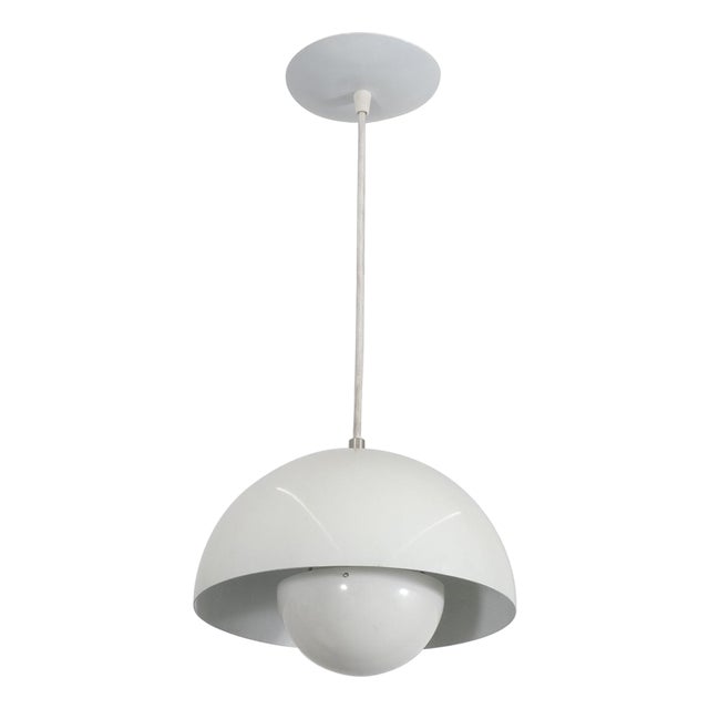 White enameled metal space age pendant light For Sale