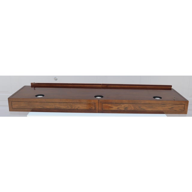 Mid-Century Modern 1970s Queen Size Henredon Bridge/Headboard Piece Overhung Between 2 Armoires For Sale - Image 3 of 5
