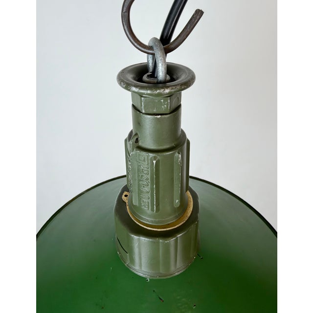 Green Industrial Green Enamel Military Pendant Lamp with Cast Aluminium Top, 1960s For Sale - Image 8 of 18
