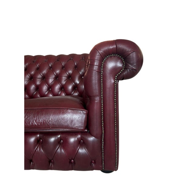 Animal Skin Chesterfield Sofas in Purple Leather, 1980, Set of 3 For Sale - Image 7 of 10
