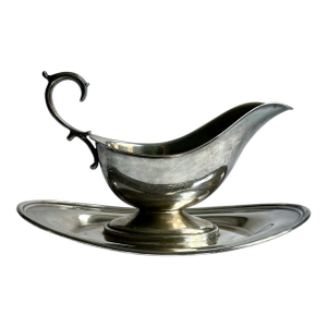 Vintage Silver Plate Gravy Boat With Underplate & Loop Handle