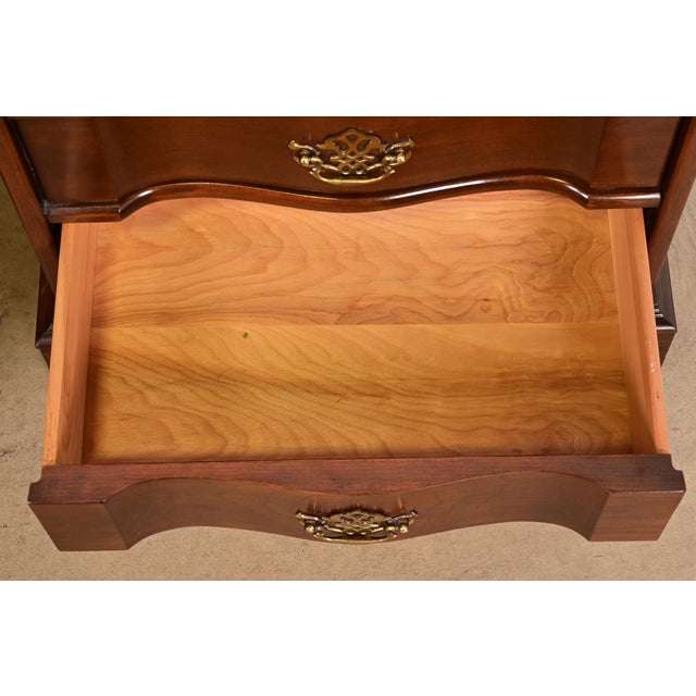Wood Harden Furniture Georgian Solid Cherry Wood Three-Drawer Bedside Chests, Pair For Sale - Image 7 of 15