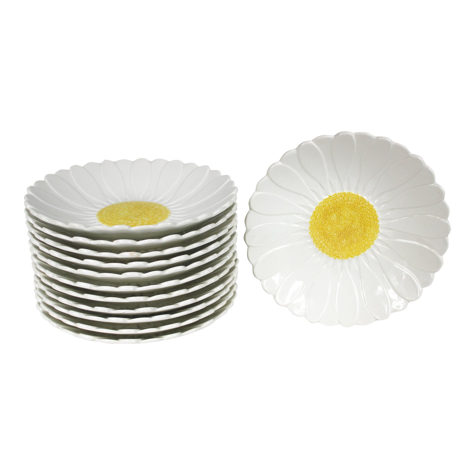 French Daisy "Gien" Plates Set of 12 Chairish