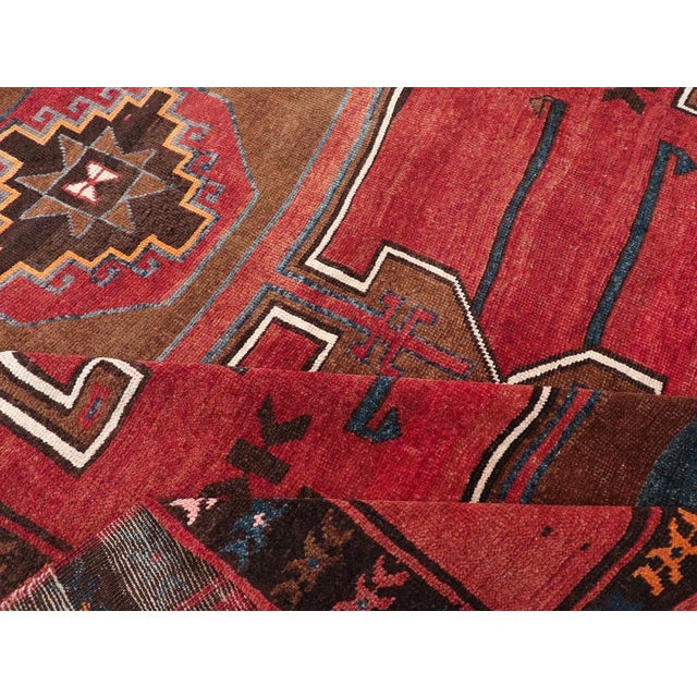 Textile Galerie Shabab Collection Mid-20th Century Turkish Tribal Room Size Carpet For Sale - Image 7 of 8