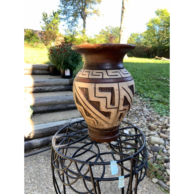1990s Vintage Brown White Southwestern Design Pottery Unsigned For Sale - Image 5 of 6