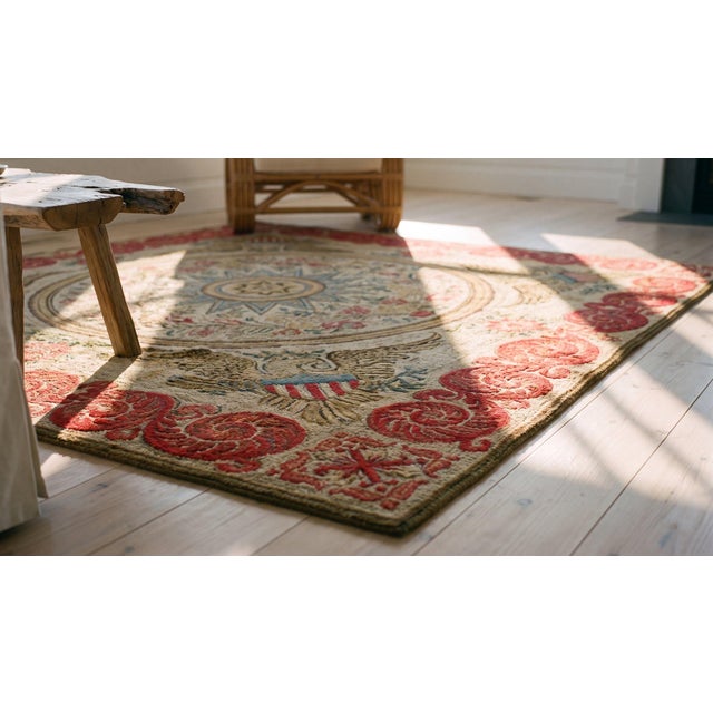 1920s Gray Classic Medallion Antique American Hooked Cotton Rug Square Carpet For Sale - Image 14 of 14