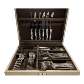 1980s Silver Set of 6- Seven Piece Place-Setting, 42 Pieces Rattail. with Case For Sale