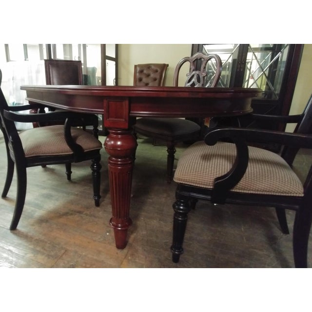Thomasville Furniture Fredericksburg Whiskey Mahogany Oval Leg Dining Table
