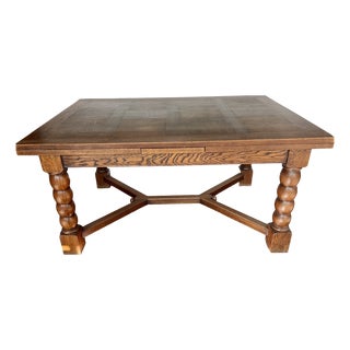 Renaissance-Style Table in Oak, 1930s For Sale