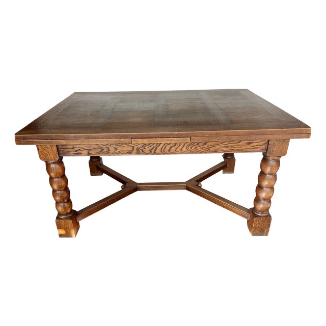Renaissance-Style Table in Oak, 1930s For Sale