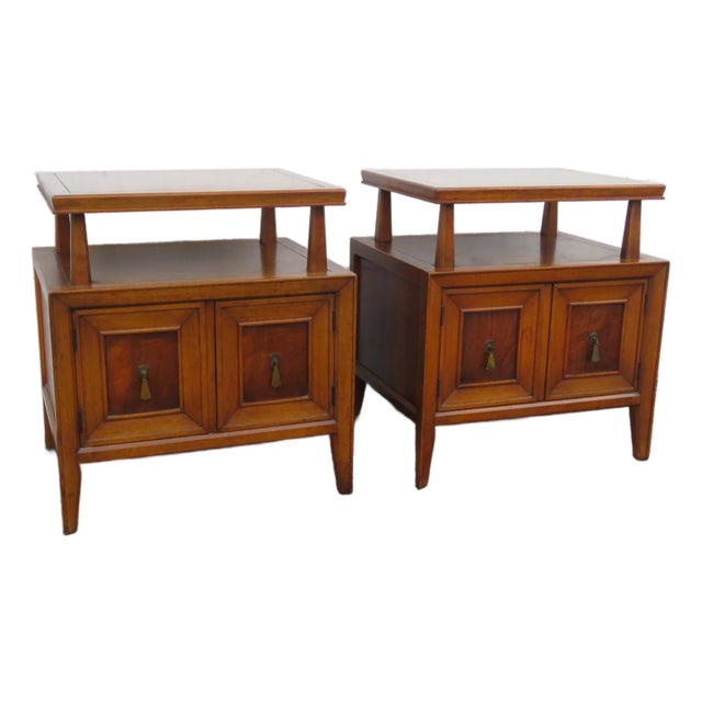 Fancher Furniture Mid 20th Century Nightstands Side End Bedside Tables a Pair, Attributed For Sale