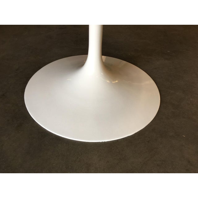 Mid-Century "Tulip" 42" Round Dining Table For Sale In Los Angeles - Image 6 of 8