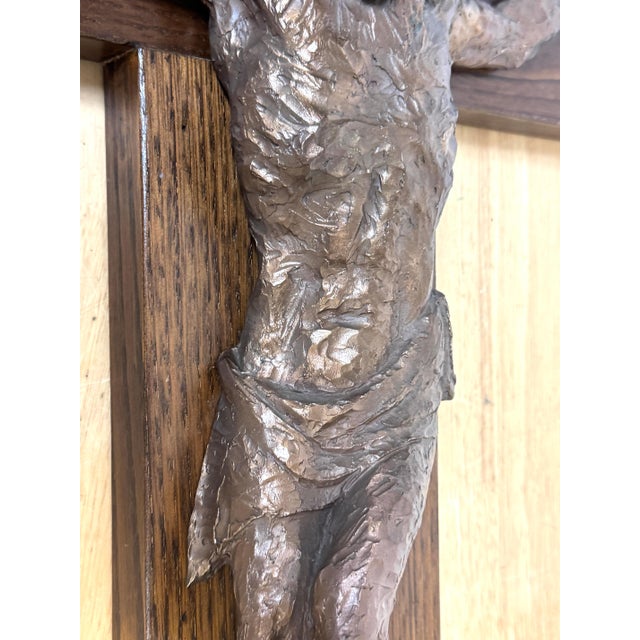 Wood Modernist Cast Bronze Crucifix on Walnut Cross, French or Belgian, Circa 1960s For Sale - Image 7 of 18