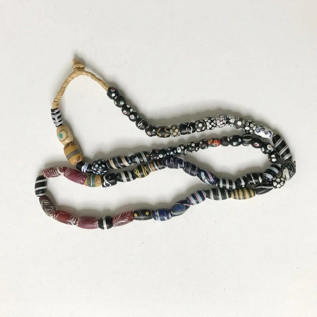 Early 20th Century Venetian Feather Striped Skunk Thousand Eye Millefiori African Trade Glass Beads For Sale - Image 11 of 11