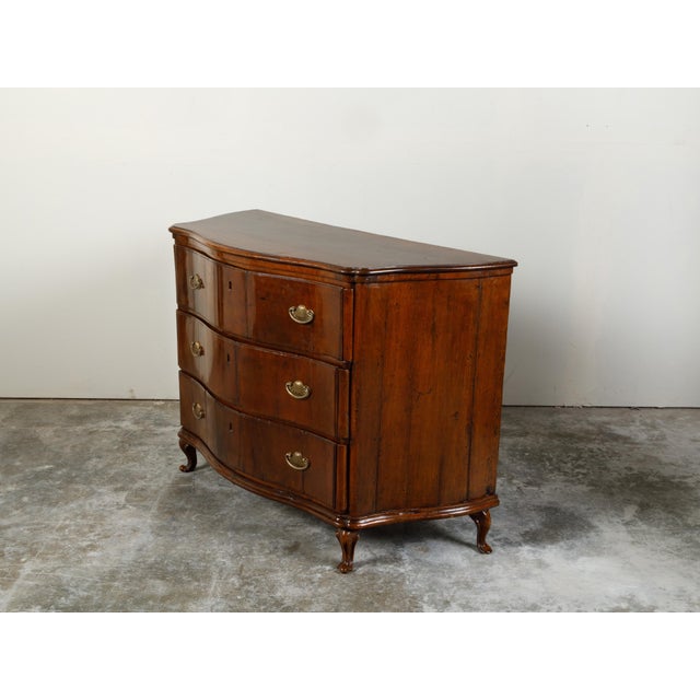 Italian 1800s Walnut Three-Drawer Serpentine Front Commode with Bronze Hardware For Sale - Image 12 of 12