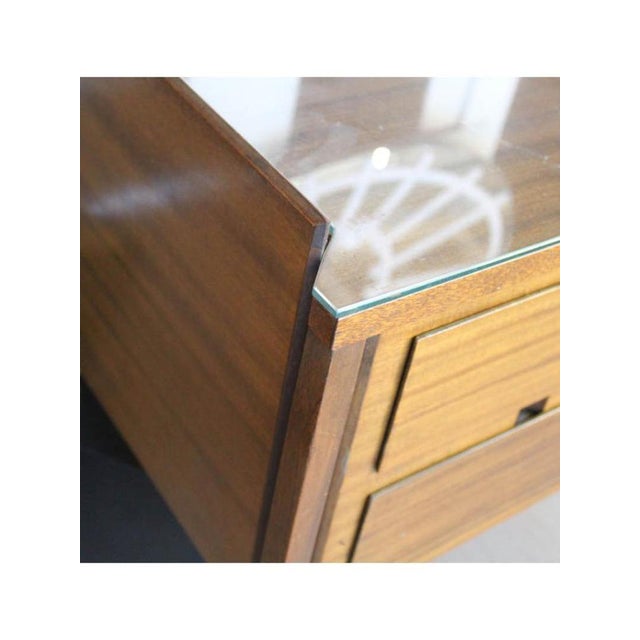 Desk with 4 Drawers and Glass Top by Gio Ponti, Italy, 1959 For Sale - Image 9 of 10