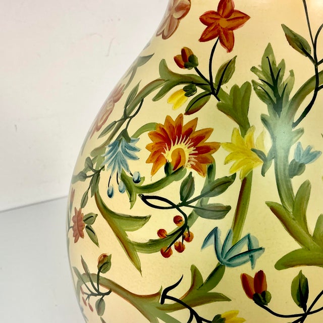 1980s Boho Chic Rustic European Italian Tuscany Style Ceramic Handpainted Flora Table Lamp With New Shade For Sale - Image 16 of 18