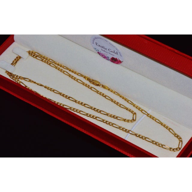 Late 20th Century Italian Solid 18k Yellow Gold 30-Inch Figaro Chain Necklace by Olimpia Catene For Sale - Image 10 of 11