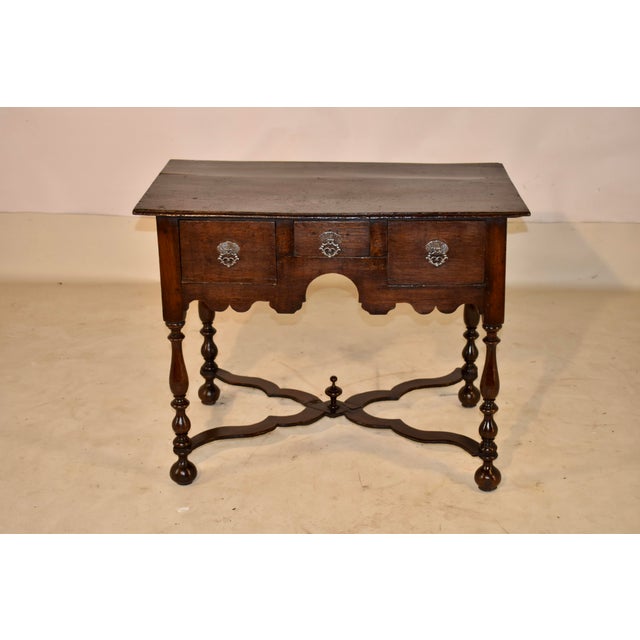 17th Century English Oak Lowboy For Sale In Greensboro - Image 6 of 12