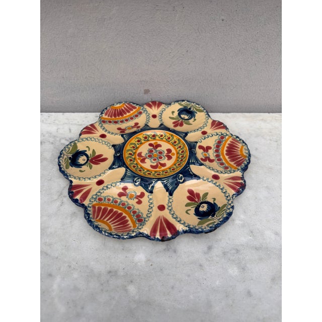 French faience oyster plate signed Henriot Quimper, circa 1930.