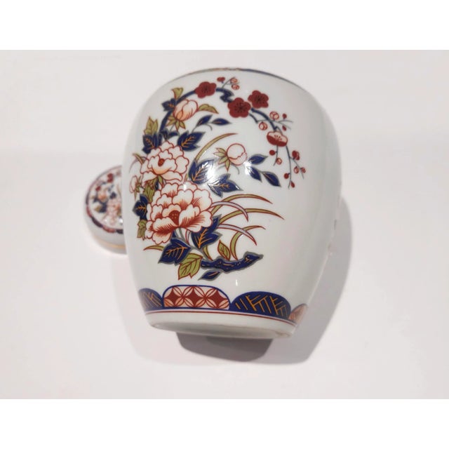 Vintage Japanese Imari Jar For Sale - Image 9 of 12