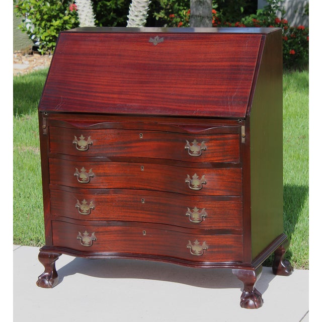 Chippendale Antique Maddox Colonial Mahogany Oxbow Slant-Front Secretary Desk – Chippendale Style For Sale - Image 3 of 18