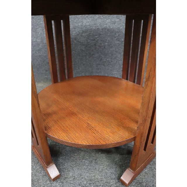 Stickley Stickley Mission Arts & Crafts Quarter Sawn Oak Round Lamp End Table For Sale - Image 4 of 13