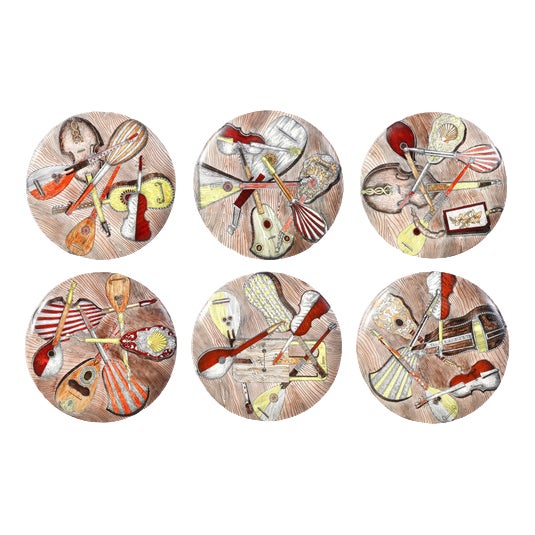 Vintage Plates in Porcelain, Set of 6 For Sale