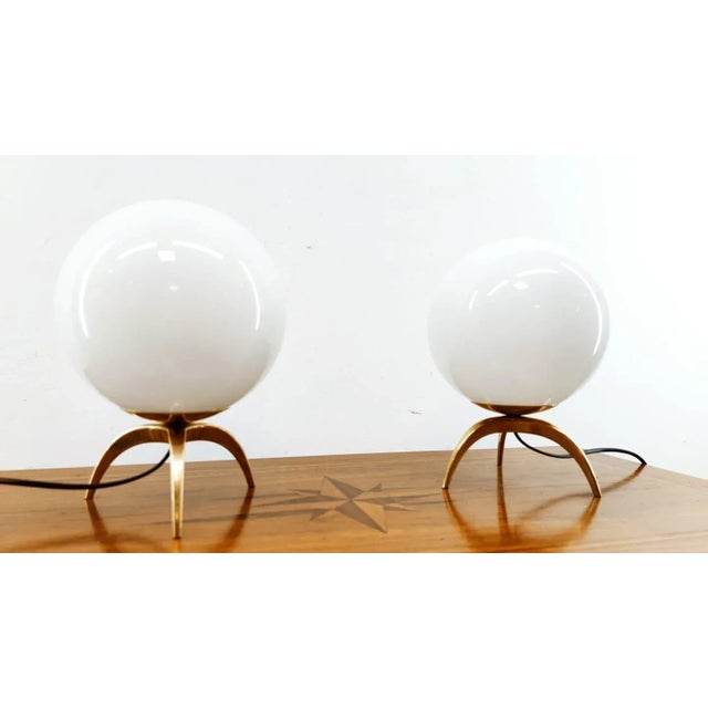 Vintage Sphere-Shaped Table Lamp For Sale - Image 3 of 11