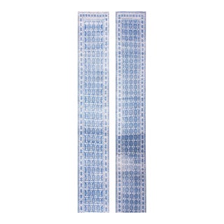 1900s White Blue Diamond Antique Agra Cotton Pair Rug 3'0" X 25'5" Hand Knotted Cotton Carpet For Sale