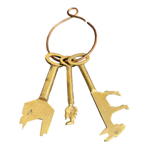 Vintage Brass Decorative Skeleton Keys