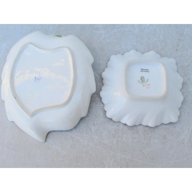 Mid 20th Century Pair of Meissen Style Porcelain Dishes For Sale - Image 5 of 8