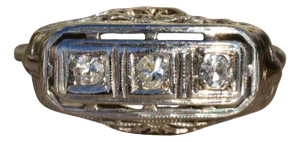 The Kalare: Antique Ladies Three Diamond Ring in 14K White Gold