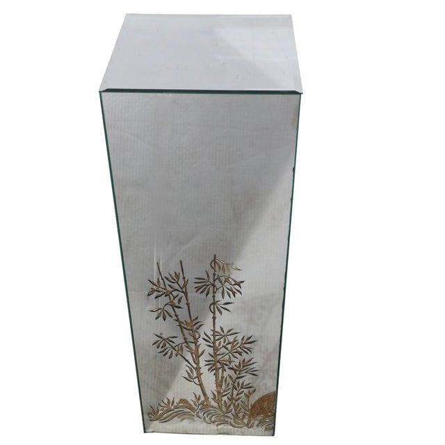 Late 20th Century Hollywood RFegency Style Mirrored Pedestal With Gold Fold Cranes and Foliate For Sale - Image 5 of 7