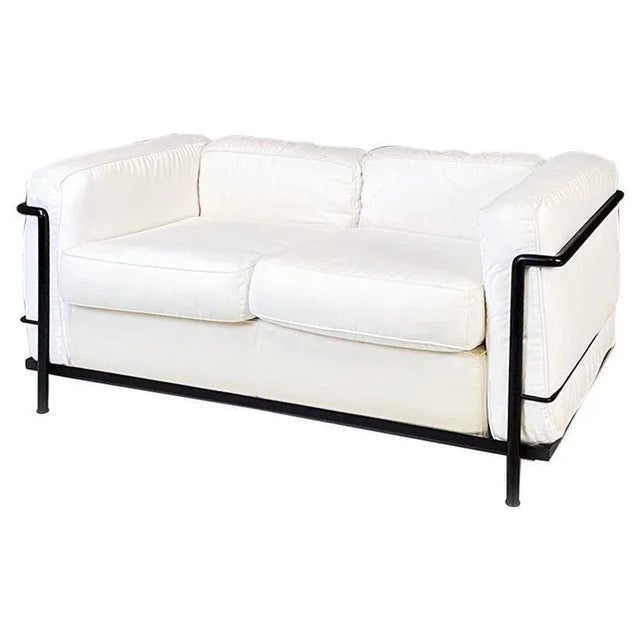 Italian Modern LC2 Sofa by Le Corbusier, Jeanneret and Perriand for Cassina, 1980s For Sale - Image 13 of 13