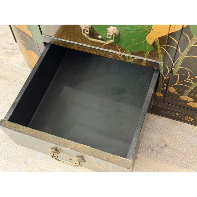 Vintage Mid-Century Modern Hand-Painted Asian Chinese Chinoiserie-Style Lacquered Oval Credenza Buffet Sideboard Cabinet For Sale In Los Angeles - Image 6 of 18