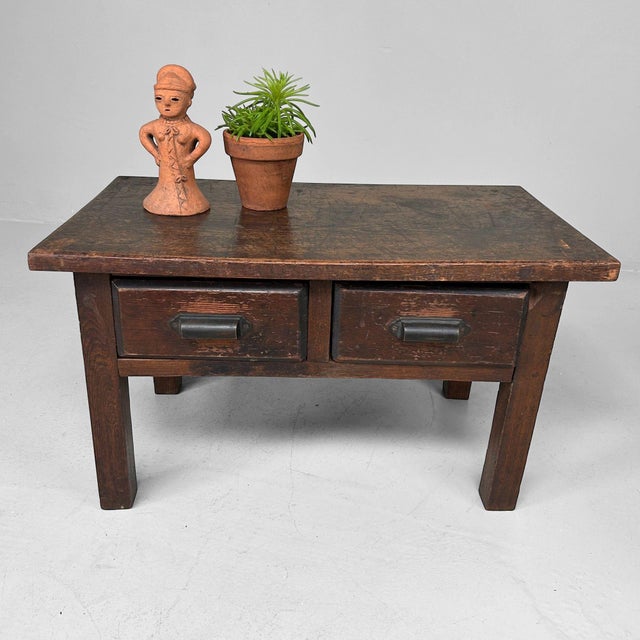 1920s Japanese Minimalist Low Desk with Drawers, 1920s-1930s For Sale - Image 5 of 12