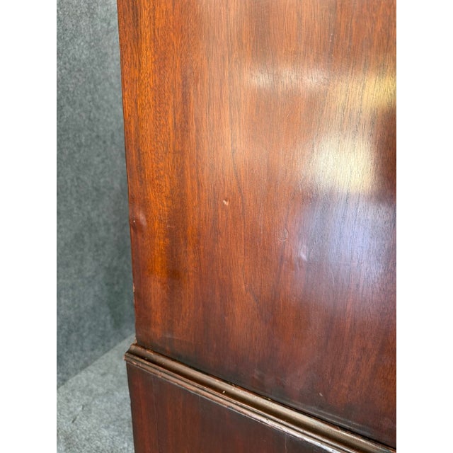 18th Century Mahogany Chest on Chest With Dressing Table For Sale - Image 16 of 18