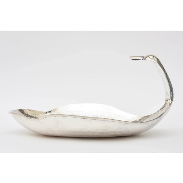 Vintage Hand Hammered Silver Plate Monumental Scalloped Serving Bow With Duck Neck,1980's For Sale In Miami - Image 6 of 11